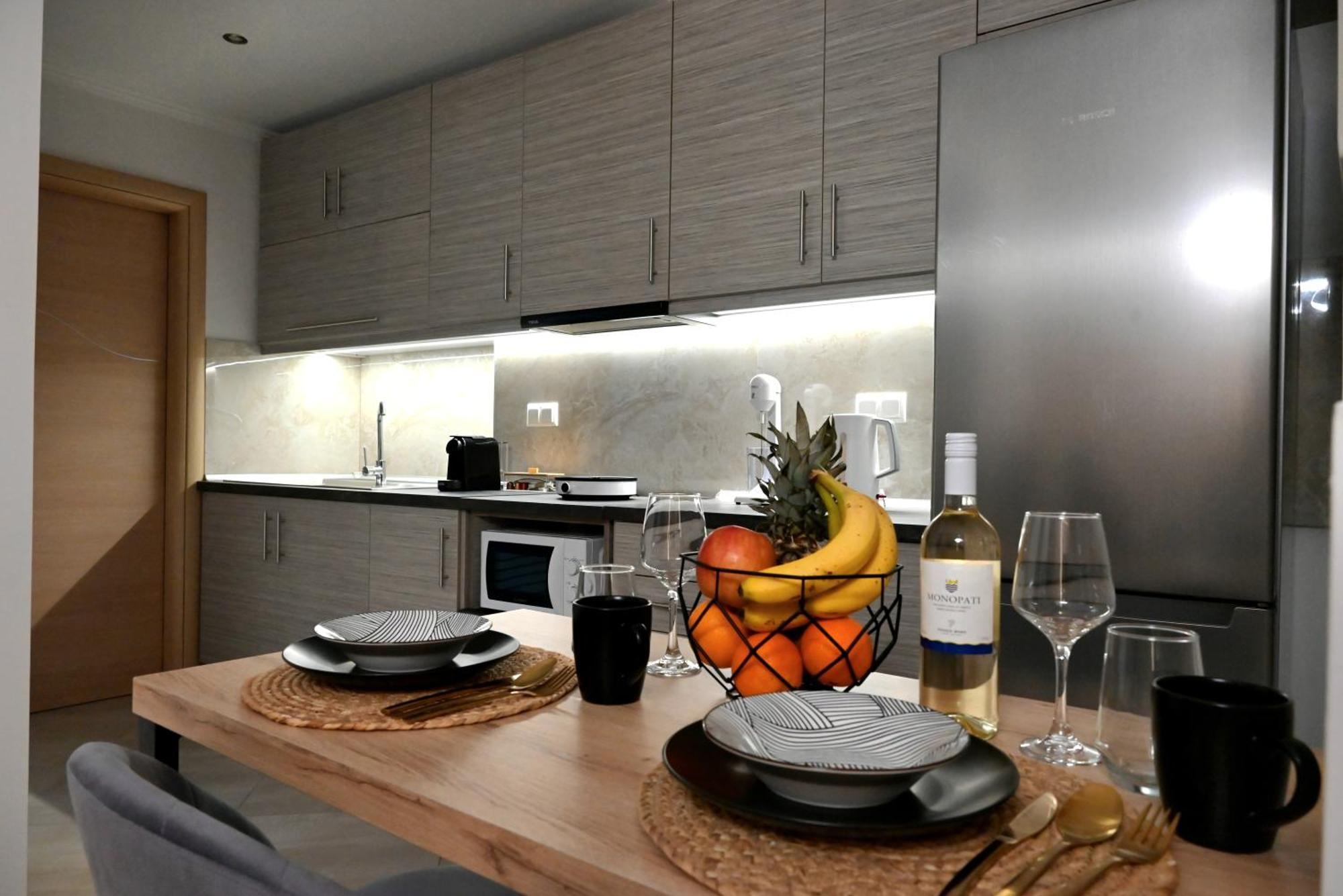 Mouson Luxury Suite With Free Private Parking Kavala Exterior foto