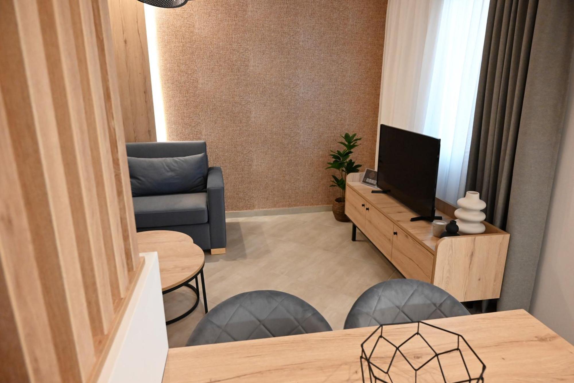 Mouson Luxury Suite With Free Private Parking Kavala Exterior foto